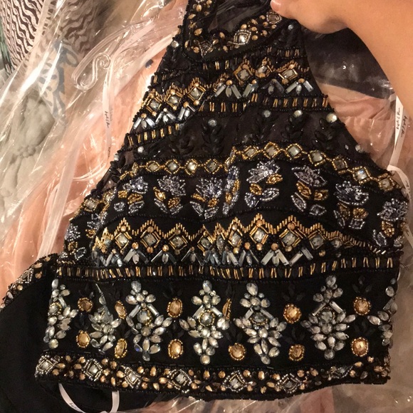 BEAUTIFUL PROM DRESS - Picture 4 of 4